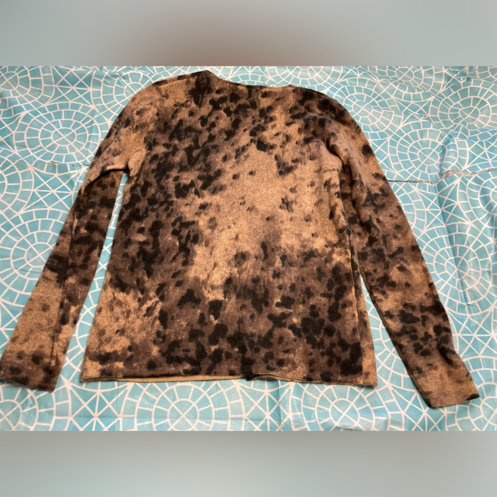Alexandra Bartlett button up cardigan. - Picture 4 of 4